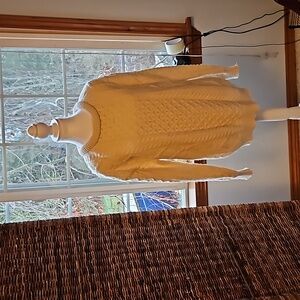 Irish Aran Crafts Merino wool sweater.  Fishermen cable knit Size M Like new EUC